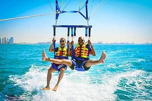 Parasailing In Dubai Harbour