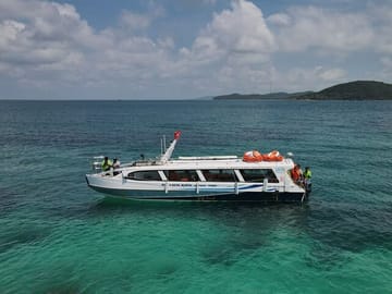 Phu Quoc Canoe Excursion, Discover Three Stunning Islands