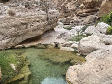 Private Day Trip to Wadi Shab and Bimmah Sinkhole from Muscat