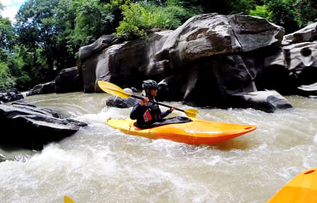 Advanced White Water Kayaking Tour on Mae Wang River
