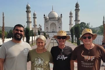 The Best of Ellora & Aurangabad in One Day