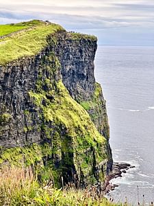 Dublin To Cliffs Of Moher Private Sightseeing Tour