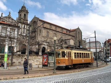 Private Walking Tour of Porto's Historic Center with Tastings