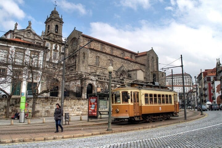 PORTO: Private Walking Tour of the Historic Center c/Degustation