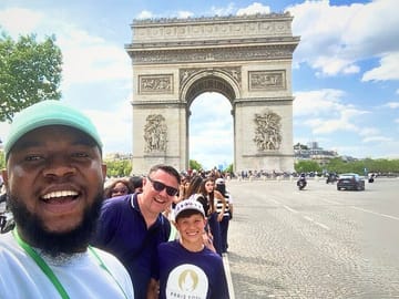Private Walking Tour of Arc de Triomphe and Champs-Élysées