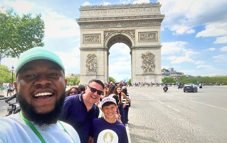 Private Tour of Paris Arc de Triomphe, Champs-Élysées, & Macarons