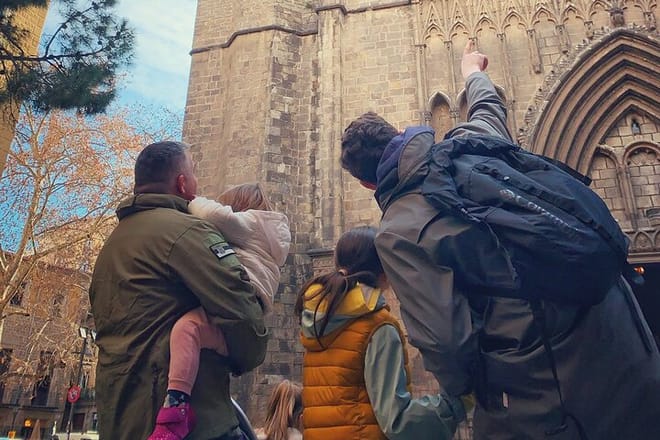Private Tour Barcelona Highlights: Old Town + Gaudi Buildings
