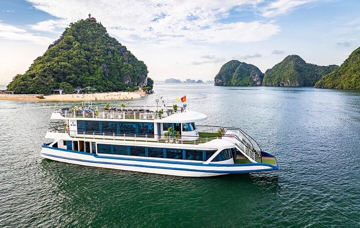 Hercules Luxury Cruise 6 Hours Boat Tour from Halong Harbor