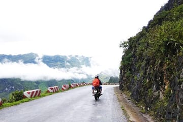 3 Days and 2 Nights Ha Giang Loop Tour by Motorbike Rider