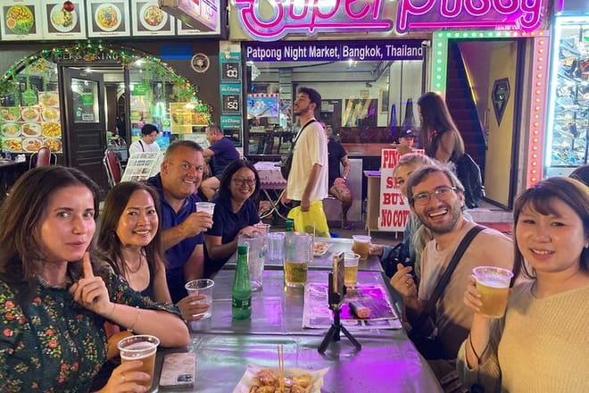 Bangkok Tuk Tuk Night Tour with food & drinks in Siam & Silom 7