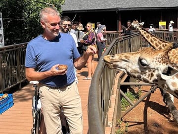 Nairobi Layover Tour: Explore Giraffe Centre and City Highlights