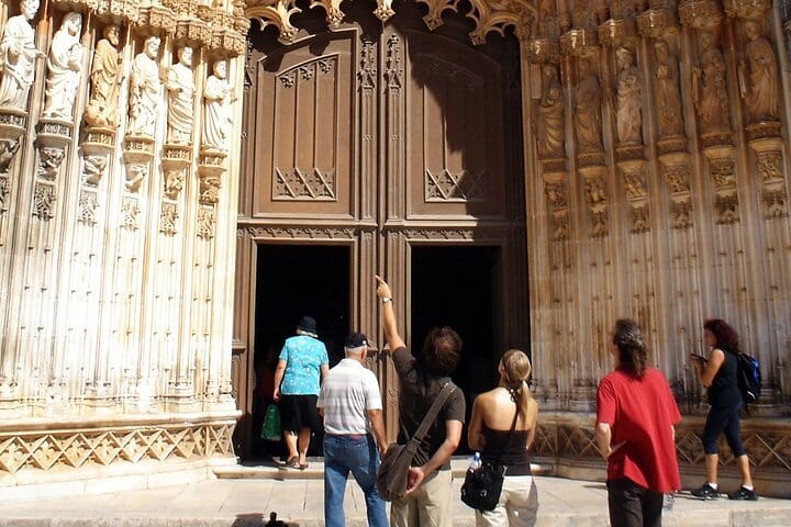 ALCOBAÇA, BATALHA & TOMAR: Private 1 Day Tour from Porto