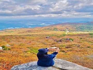 Autumn Colors on the Mountain Trail