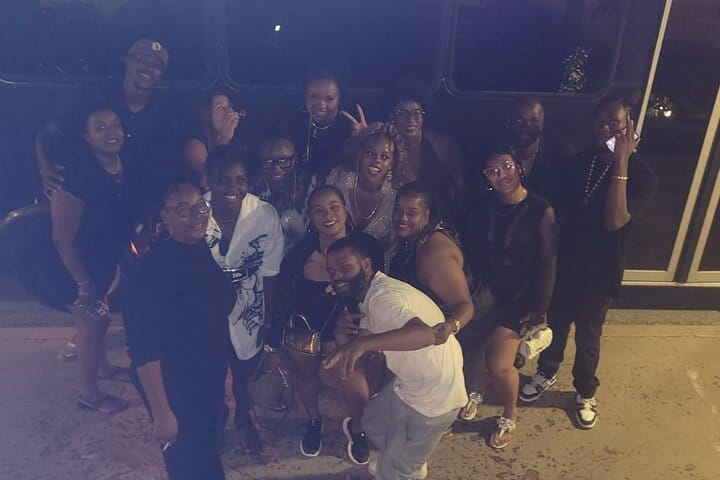 Party Bus Bar Hopping Nightlife in Sint Maarten 7