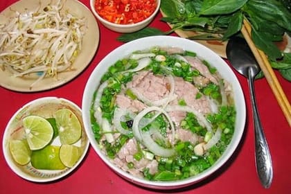 Hanoi Old Quarter Walking Street Food – Small Group Tour