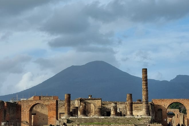 Excursión a Pompeya desde Nápoles en tren y tour guiado de Nápoles photo 5