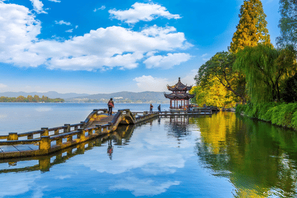 Private Day Tour of UNESCO West Lake in Hangzhou