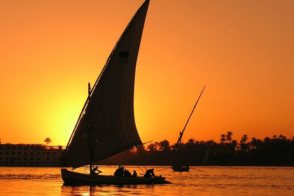 Cairo Tour: Egyptian Museum Visit and Sunset Felucca Ride