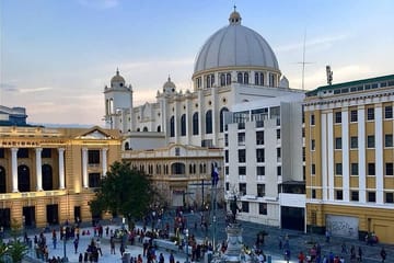 San Salvador Layover Tour with El Boqueron Park Visit