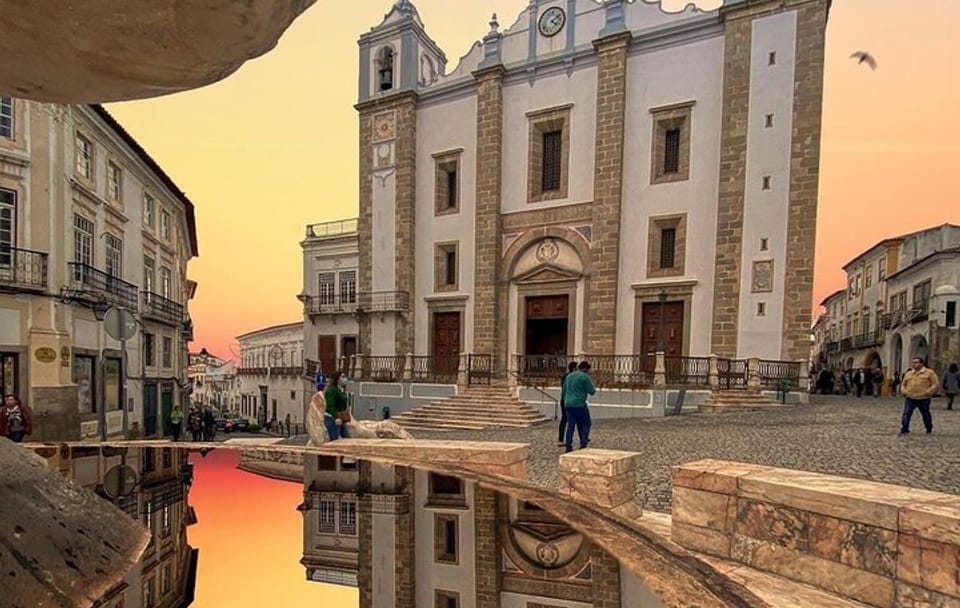 Évora and Alentejo Day Trip from Lisbon: Wine and History Tour