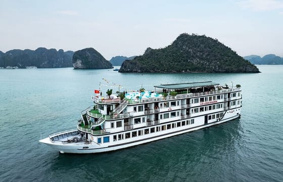 From Hanoi: Ninh Binh Tour and Ha Long Bay Cruise 3-Day Trip