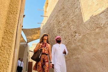 Half Day Historic and Cultural Tour Throughout Old Dubai by Foot