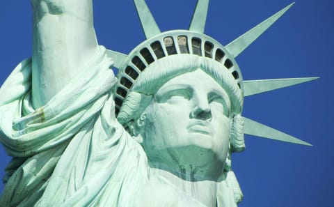 Statue of Liberty and Ellis Island Pre-Ferry Tour with Priority Access
