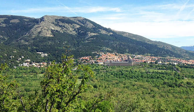 Hiking in Madrid & Visit El Escorial