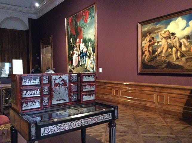 Private Tour of the Belvedere Palace with an Art Historian: "Pictures of Austrian Identities". Art & History Tour with Skip-the-line Tickets 9