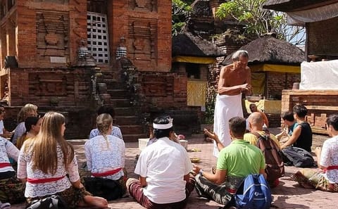 Private Full Day Bali Tour with Lunch at Tirta Gangga