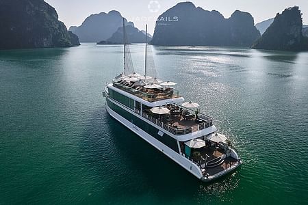 Luxurious Jade Sails Day Tour in Halong & Lan Ha Bay