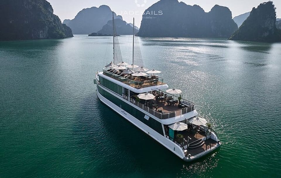 Jade Sails – Halong & Lan Ha Bay The Most Luxurious Day Tour