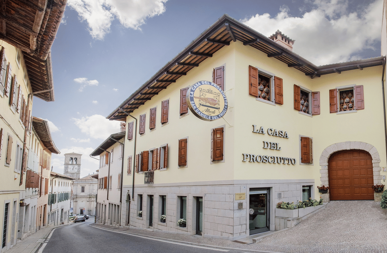 Prosciutto Ham Factory Visit & Lunch Tasting near Udine 3