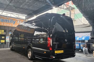 Customizable Private Seoul Tour in luxury van for VIP
