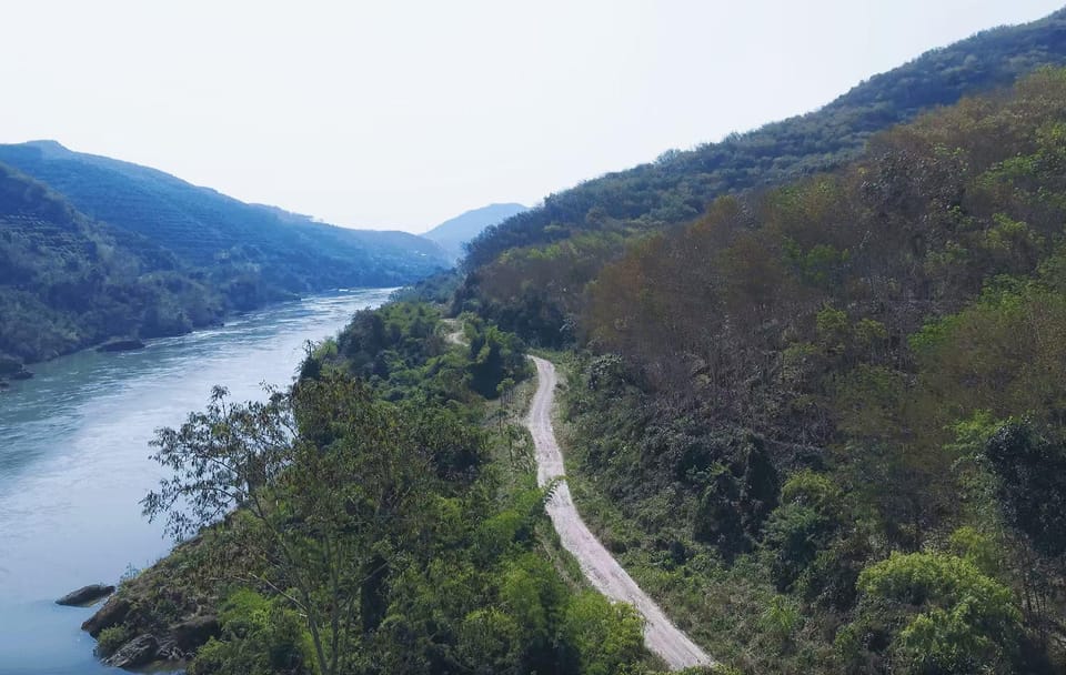 E-Bike Tour Along the Scenic Mekong River