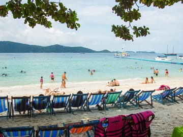 Banana Beach (Coral Island) by Speedboat including Lunch