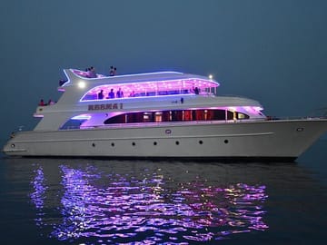 Evening Dinner Cruise with Live Music in Sharm El Sheikh