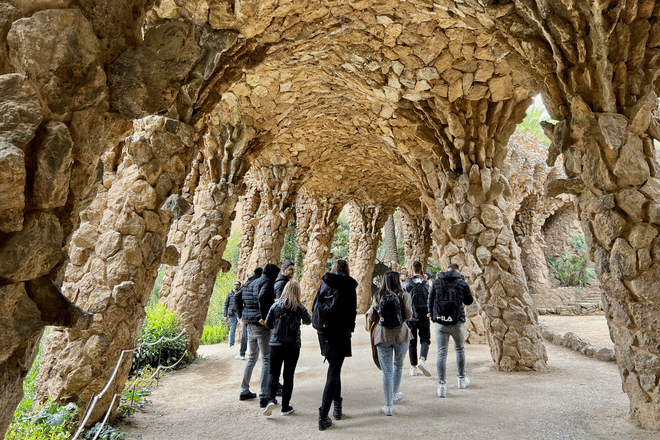Barcelona All-Inclusive Semi-Private Tour - Sagrada Familia, Parc Guell and more