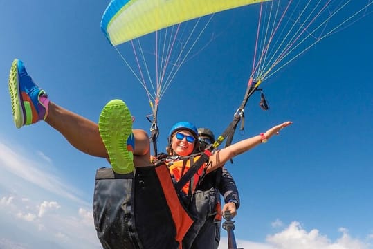 Alanya Paragliding and Turkish Bath Tour with Transfer