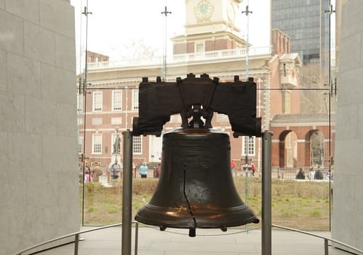 Philadelphia and Amish Village Tour from NYC