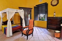 Take a tour around Simon Bolivar resting place