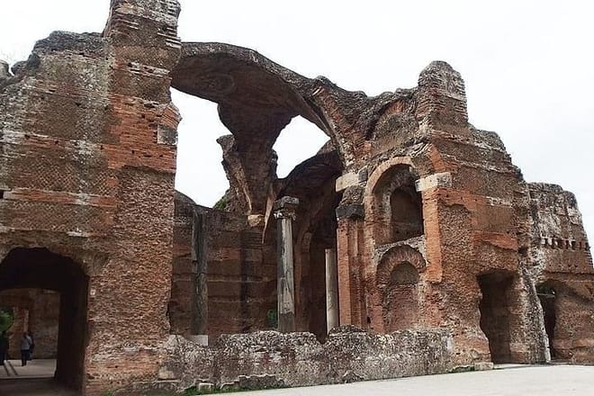 Hadrian's villa, big baths