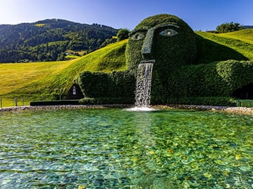 Cultural Walking Tour of Innsbruck's Historic Landmarks