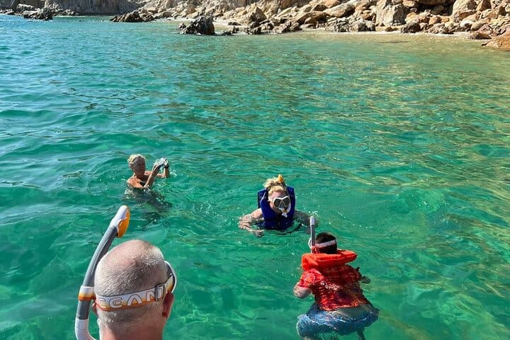 Cabo Catamaran Cruise – Arch, Snorkeling, Open Bar & Snacks 7