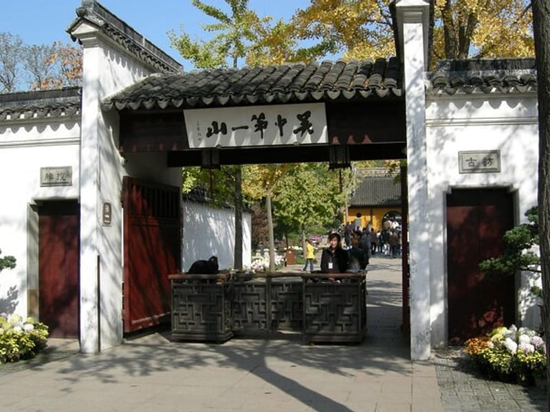 Suzhou: Lingering Garden + Tiger Hill + Suzhou Classic Cuisine Day Tour