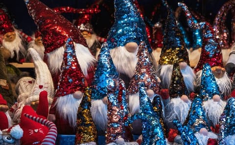 Walking Tour of Vienna's Christkindlmarkt Holiday Market