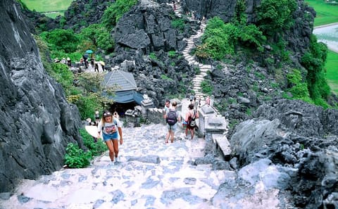Hoa Lu Temple, Trang An Boat Tour and Mua Cave Hike