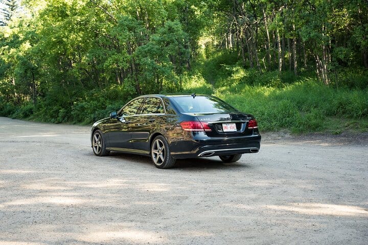 Private Calgary to Banff One-way Transfer in Luxury Car