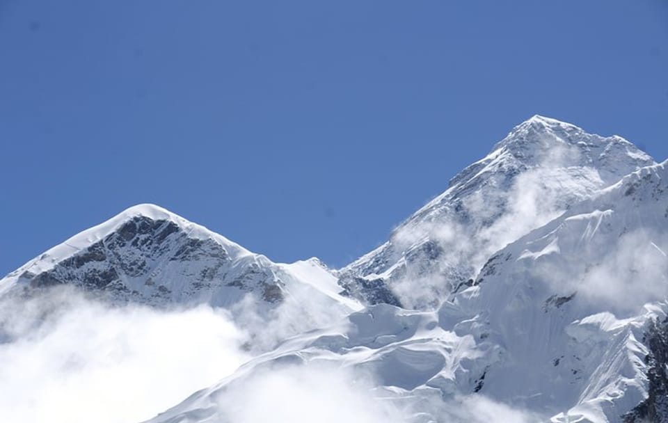 Luxury Everest Base Camp Trek and Helicopter Return Tour