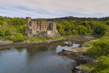 Day Trip to Fairy Pools and Dunvegan Castle from Inverness